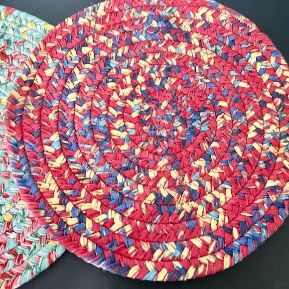 Pioneer woman lot of 4 salt/pepper shakers & place mats woven country farmhouse - Picture 5 of 6